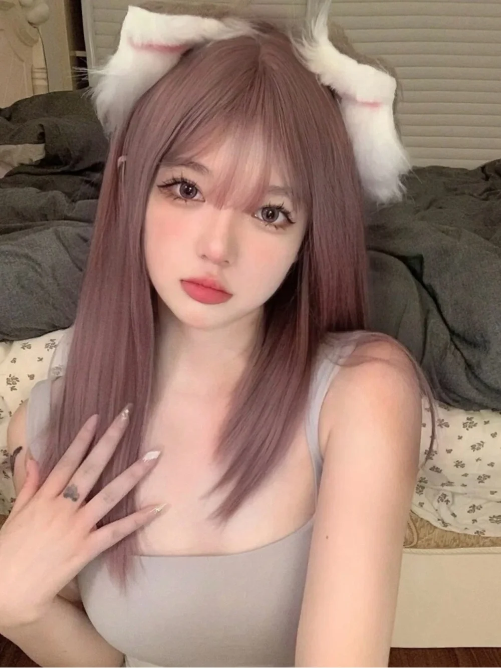Heat Resistant Straight Wig in Mauve Pink 20”